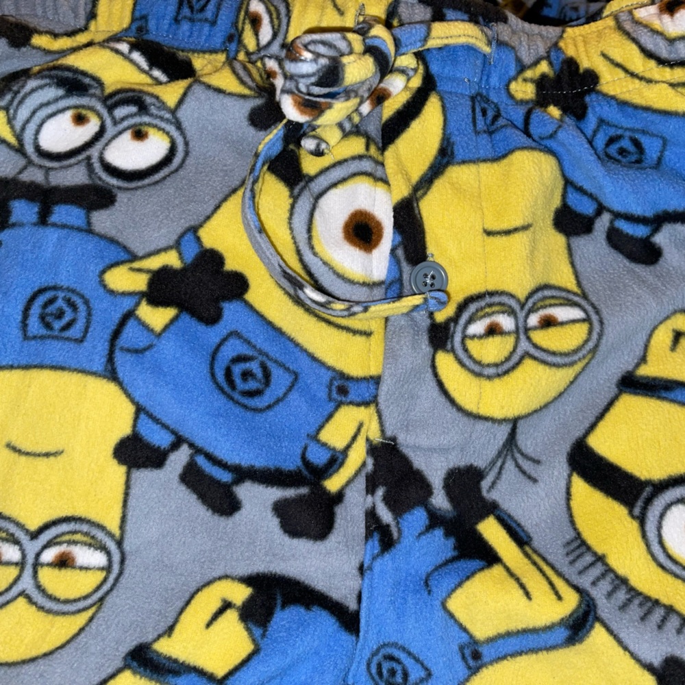 Men’s Despicable Me minions fleece pajama pants